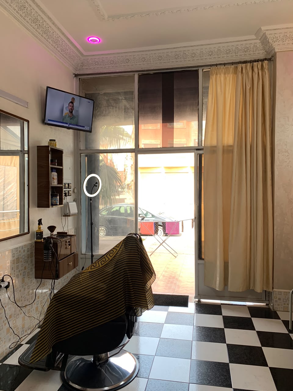 Poste de travail Barbershopdanba